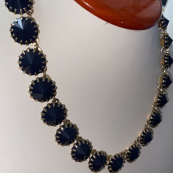 Retired J. Crew Venus Fly Trap Necklace - Picture 5 of 8